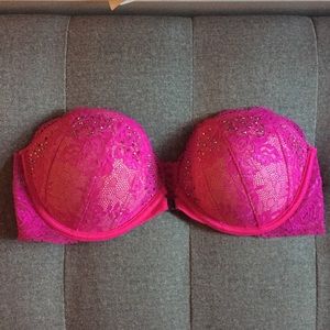 Victoria’s Secret strapless MAGNETIC bra